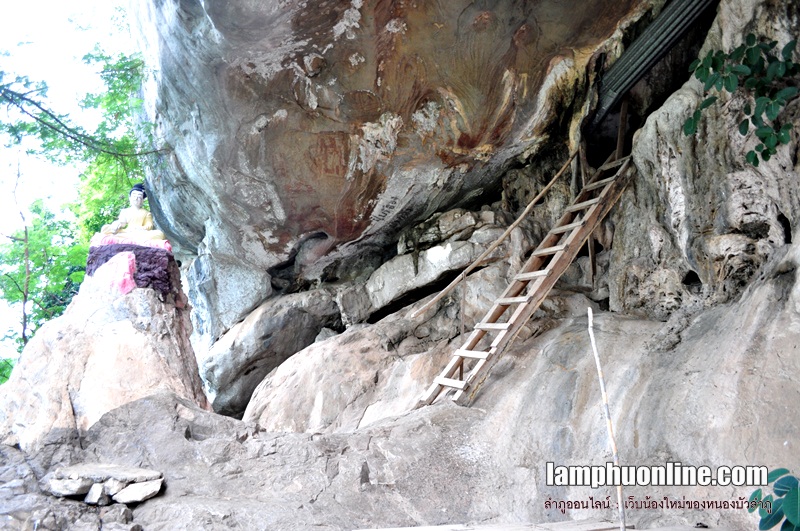 ภาพเขียนประวัติศาสตร์ วัดถ้ำผายา หนองบัวลำภู